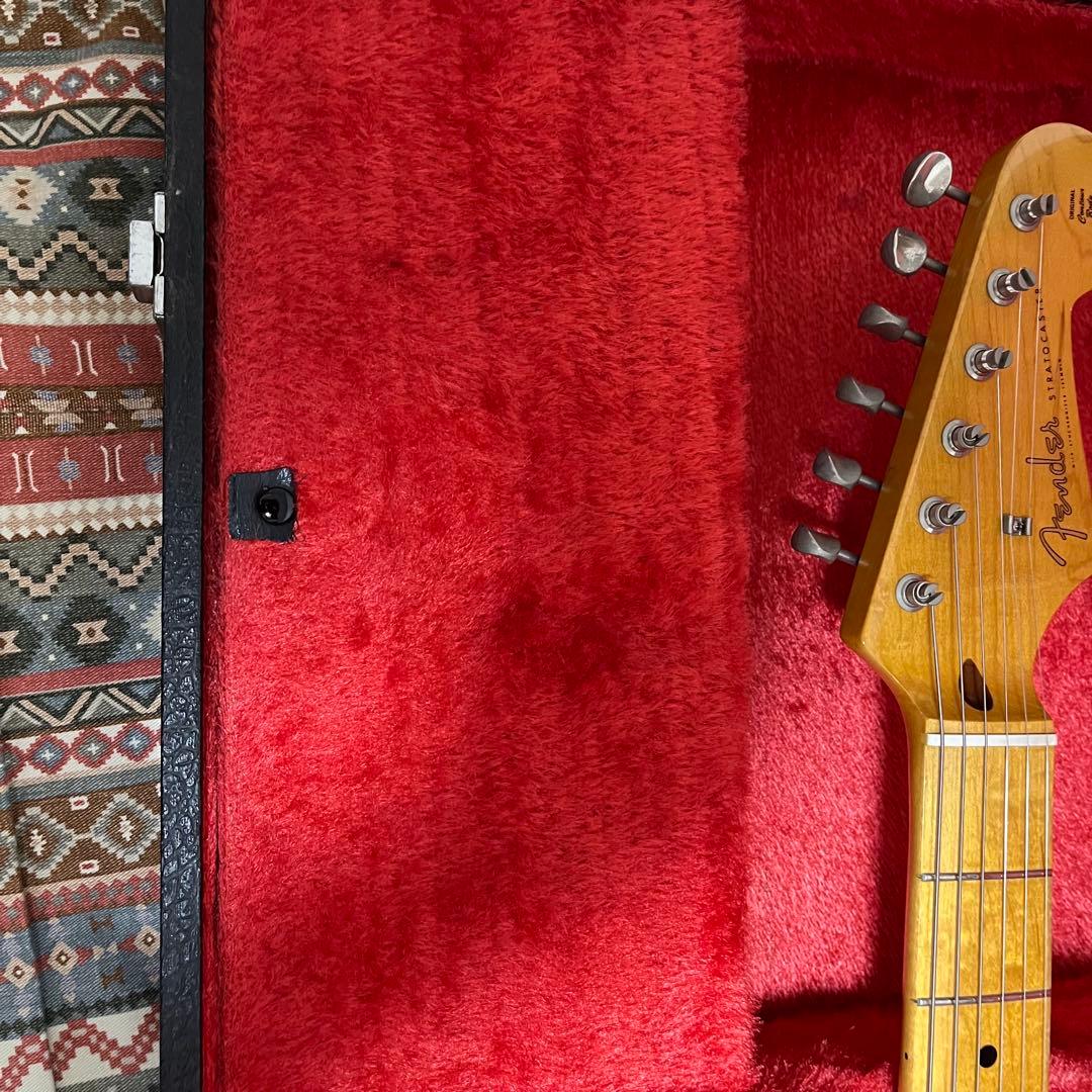 Fender Japan Stratocaster フジゲン製　ハードケース付