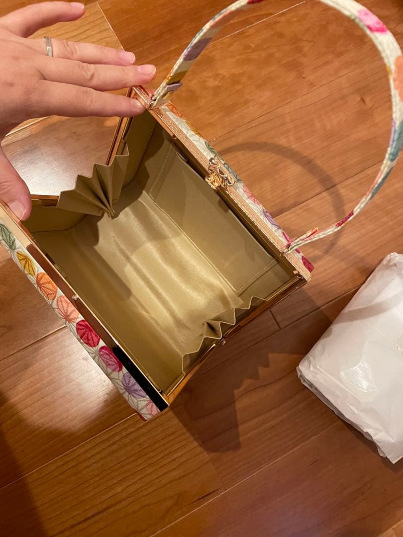 新品未使用　想屋　マカロン　和装バッグ　麻の葉地模様　NADESHIKO