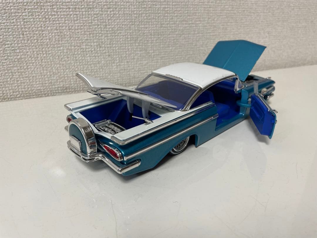 ミニカー CHEVY IMPARA