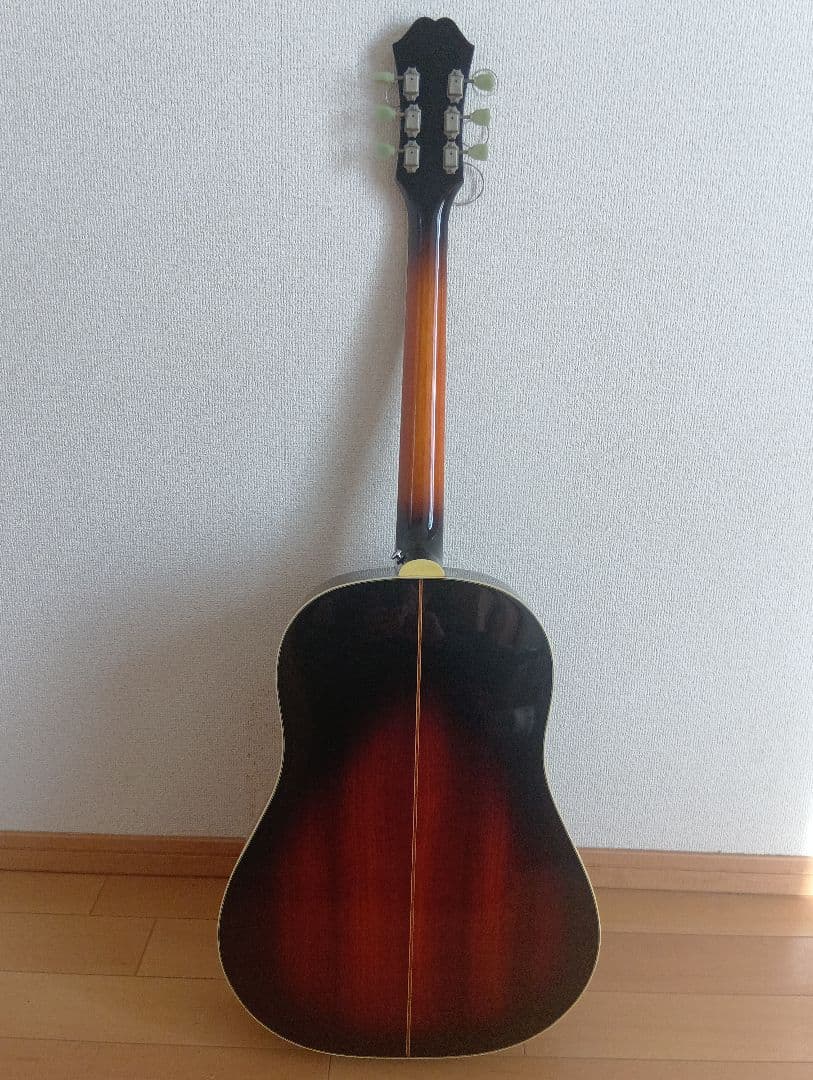 Epiphone John Lenon EJ-160Eの出品。