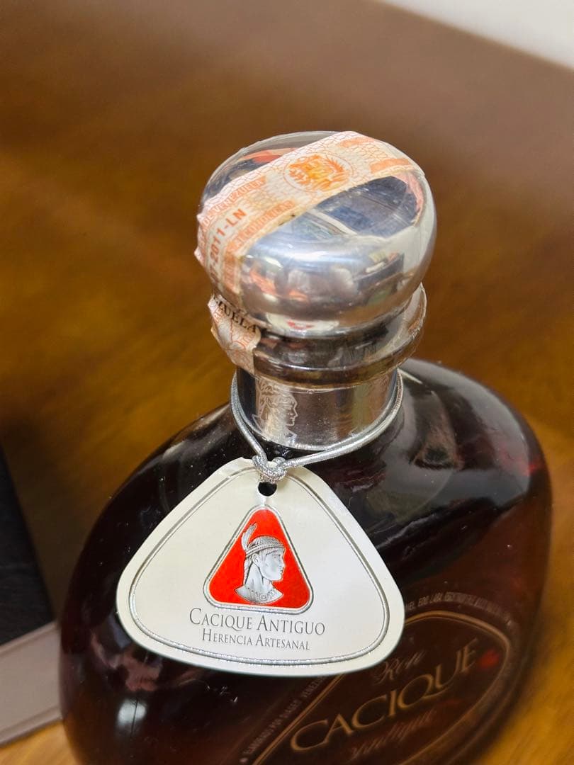 Cacique Antiguo Rum 40% カシケ ラム酒 アンティーク