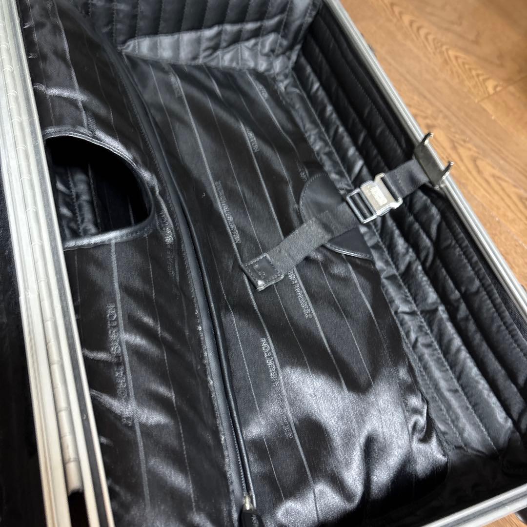 専用品　稀少品【レアな女性用】機内持込可ゼロハリバートン　アルミ製キャリーケース