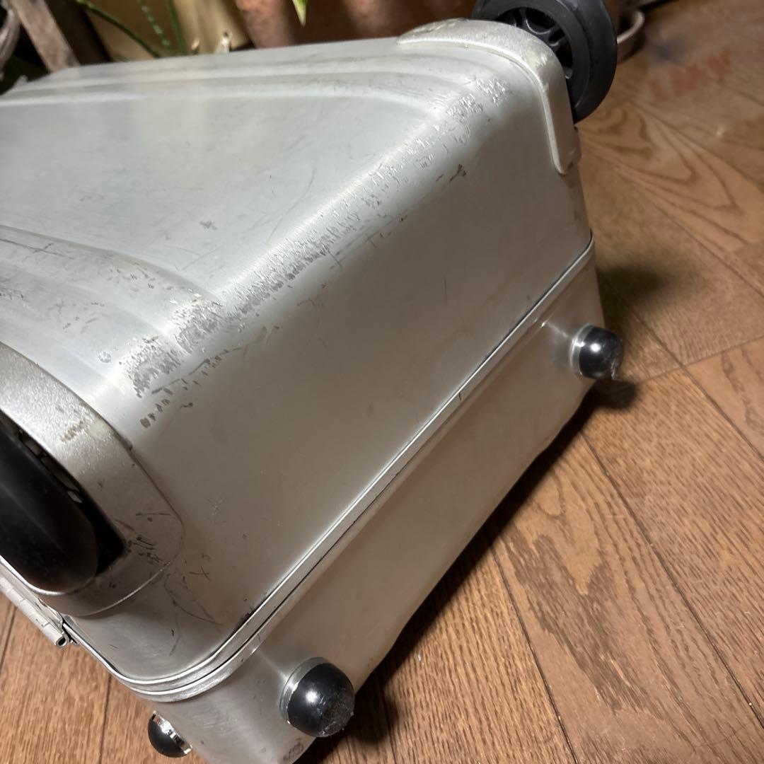 専用品　稀少品【レアな女性用】機内持込可ゼロハリバートン　アルミ製キャリーケース