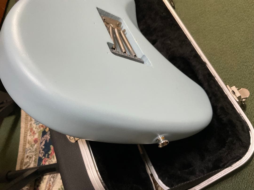 ストラトキャスター　タイプ　マットブルー