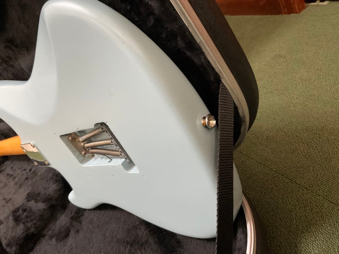 ストラトキャスター　タイプ　マットブルー