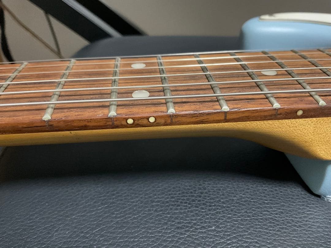 ストラトキャスター　タイプ　マットブルー