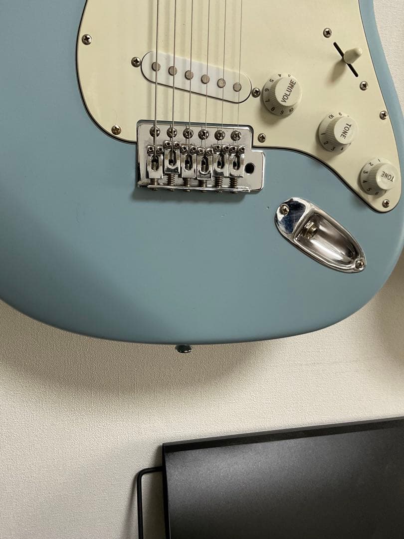 ストラトキャスター　タイプ　マットブルー