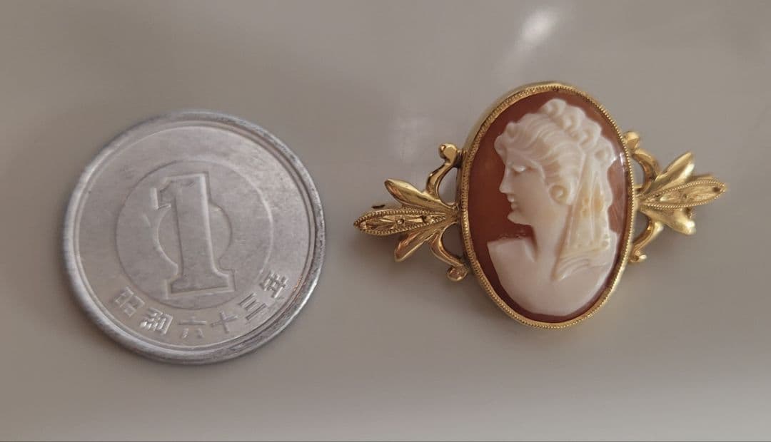 カメオスタイル 　K18　ブローチ