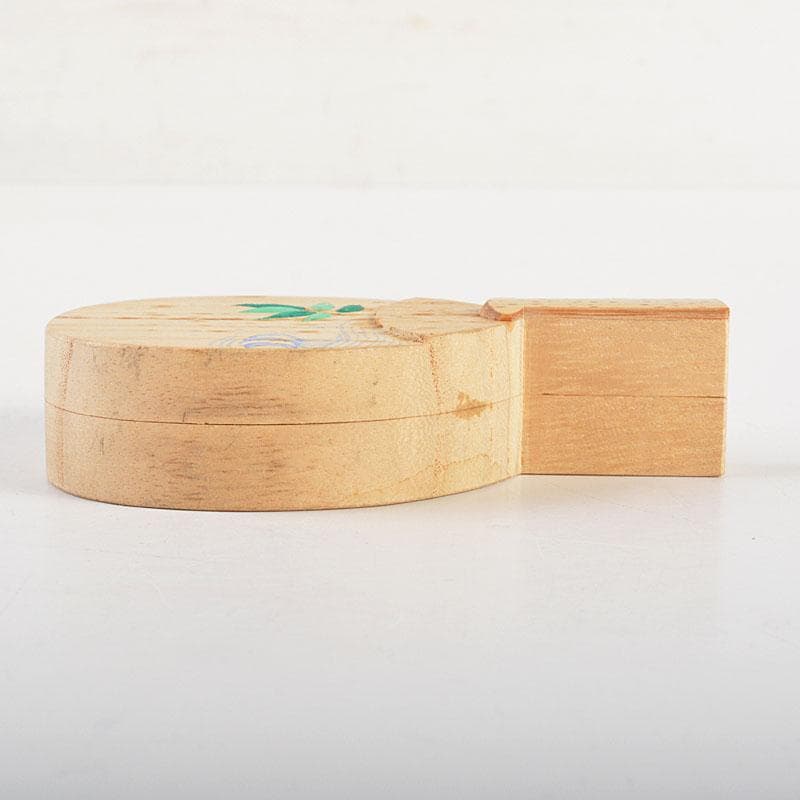 茶道具　道場宗廣造　葦に水　桐団扇香合　共箱　V　6785