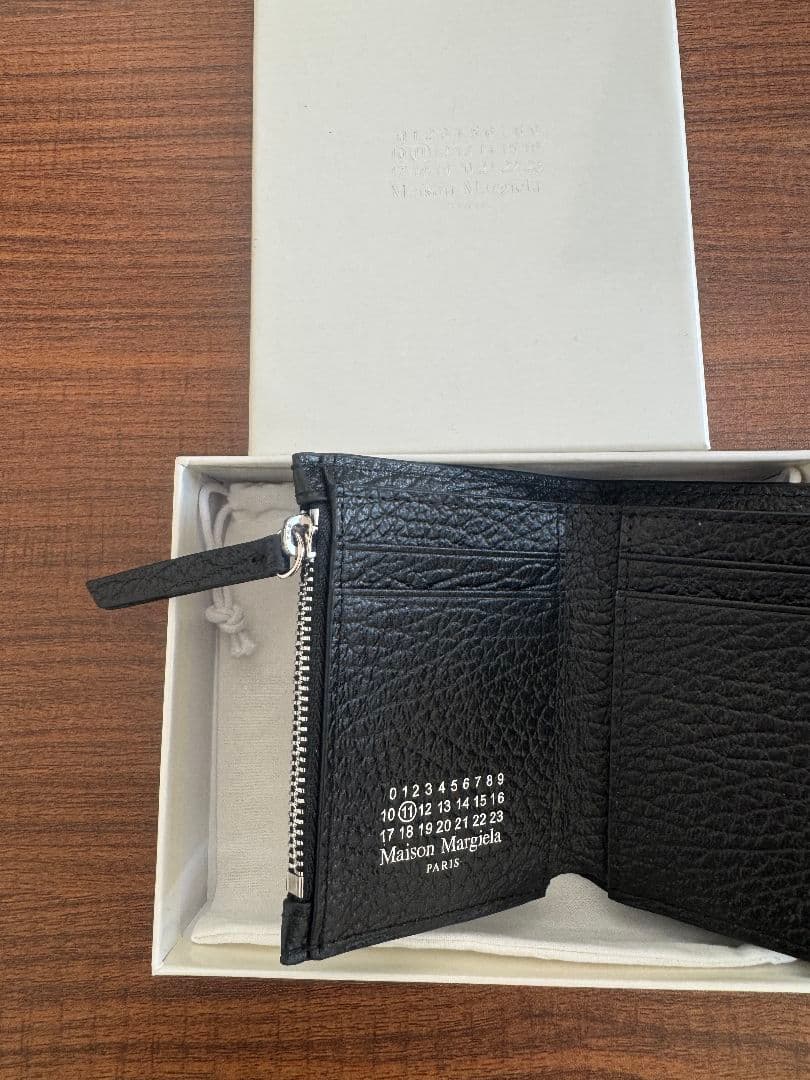 Maison Margiela ブラック三つ折り財布
