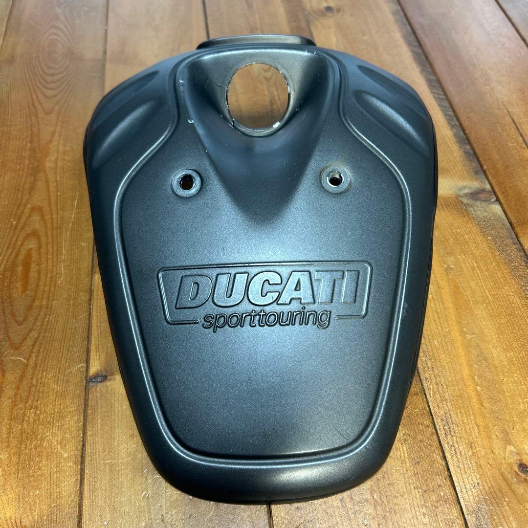 k*y様 ドゥカティ ST2 ガソリンタンク