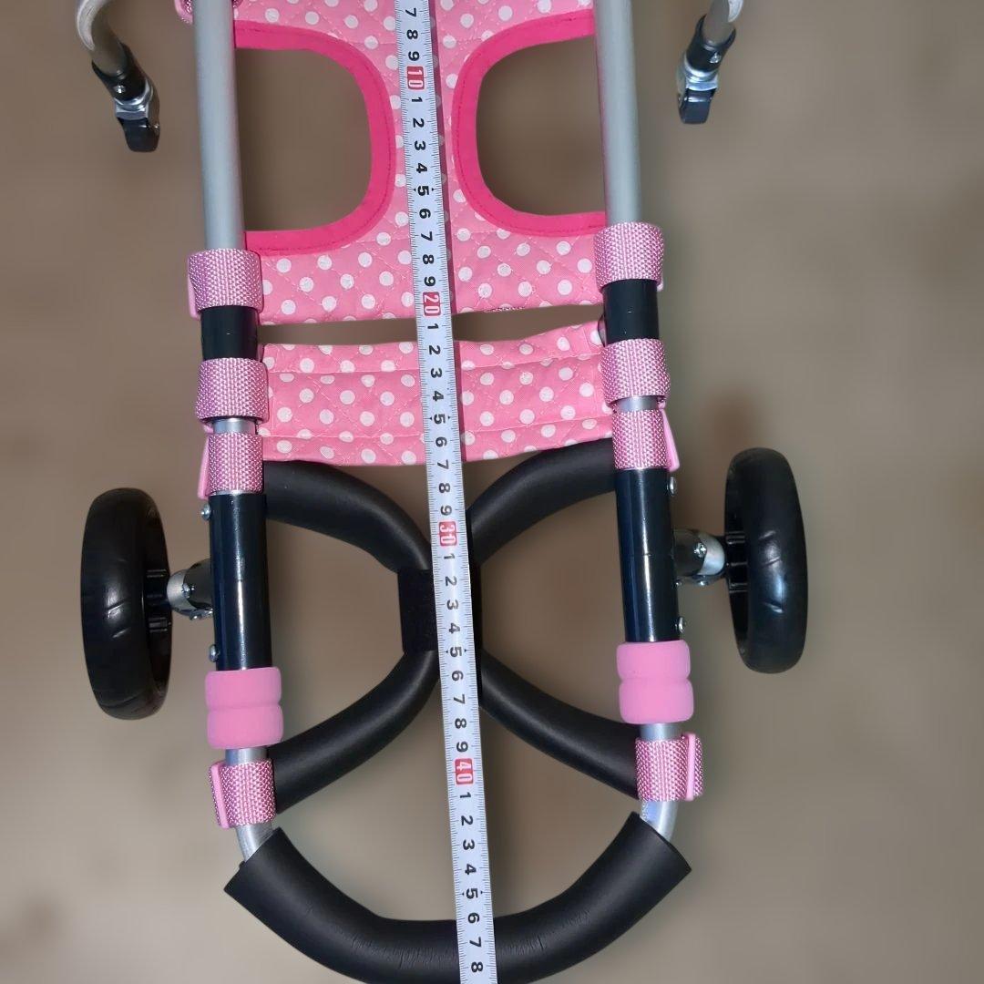 ワンちゃん4輪　リハビリ　食事補助　犬用車椅子　介護用　犬の歩行器