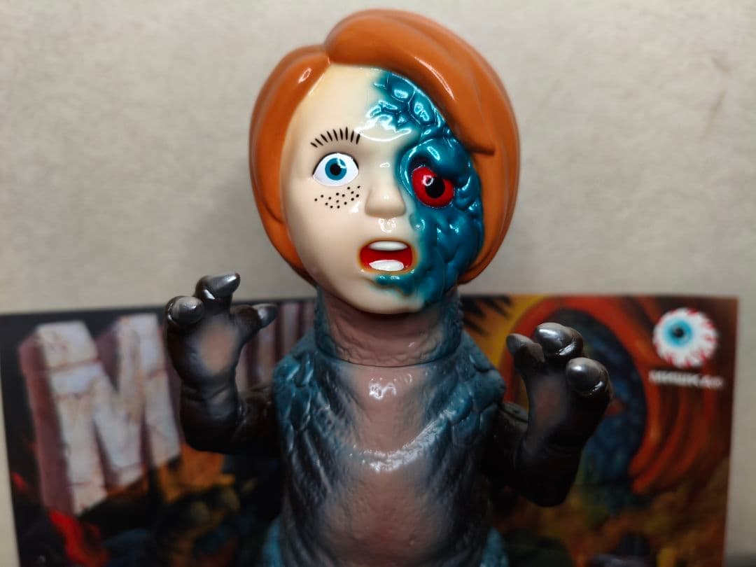 特撮 MISHKA/BADTEETHCOMICS LESTANG NICOLAS