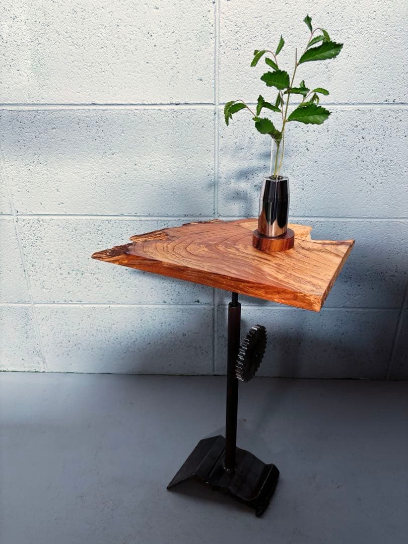欅サイドテーブル　高さ調整可能　インダストリアル家具　コーヒーテーブル