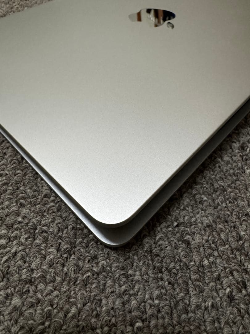 [超美品・箱無し]2022 MacBook Air M2 13インチ