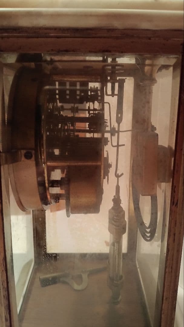 アンティーク ネジ巻式　振り子 置き時計