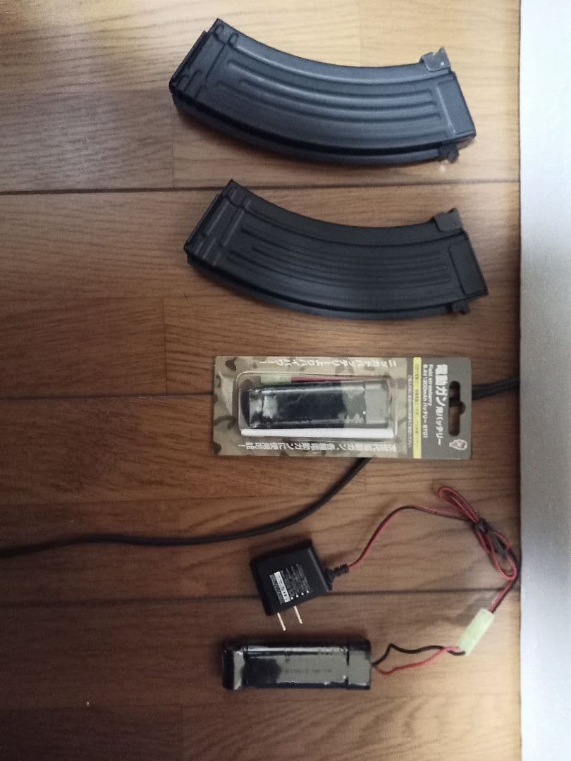 東京マルイ　電動ガン　AK47です　未使用品