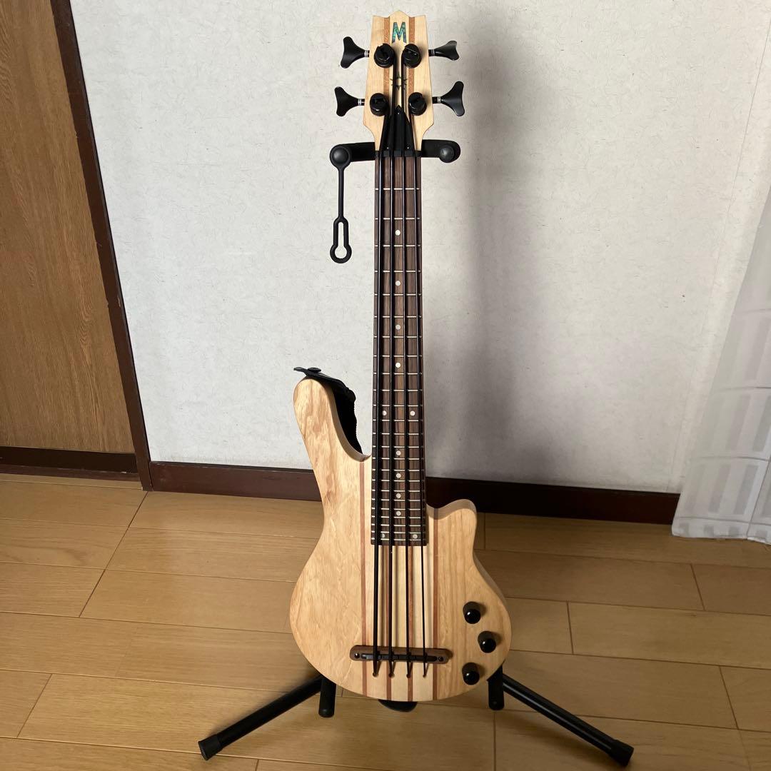 マハロ ウクレレ エレキベース ナチュラル(新品ダダリオ弦付き)
