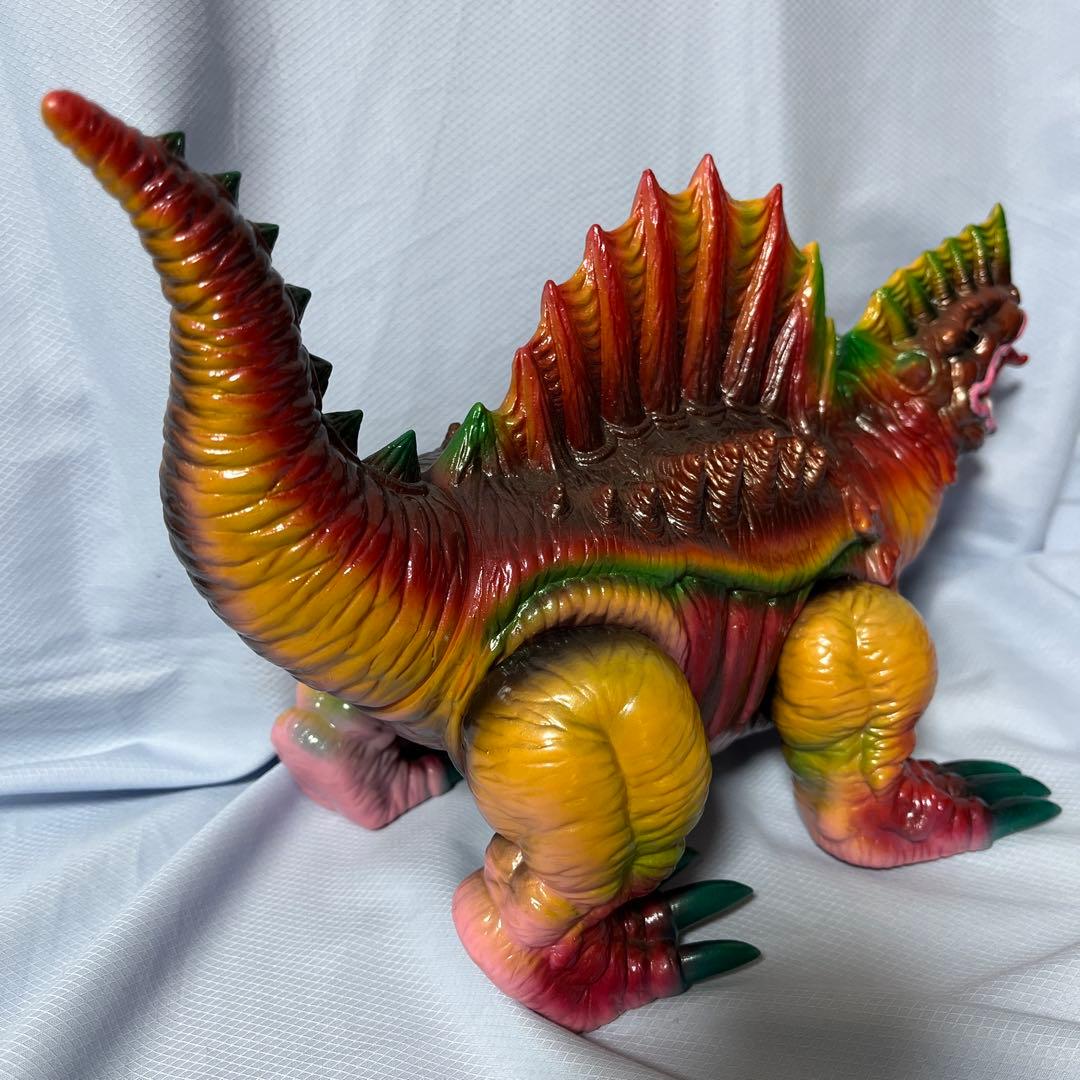 ガヴァドン　ソフビ　楳図かずお版　ウルトラマン　フューチャー