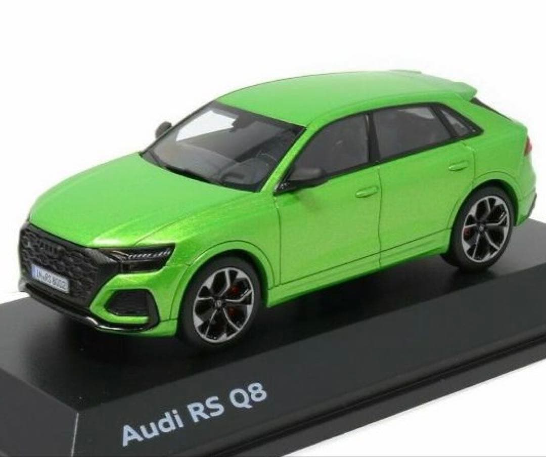 Audi Sport特注1/43 Audi RS Q8 Java Green