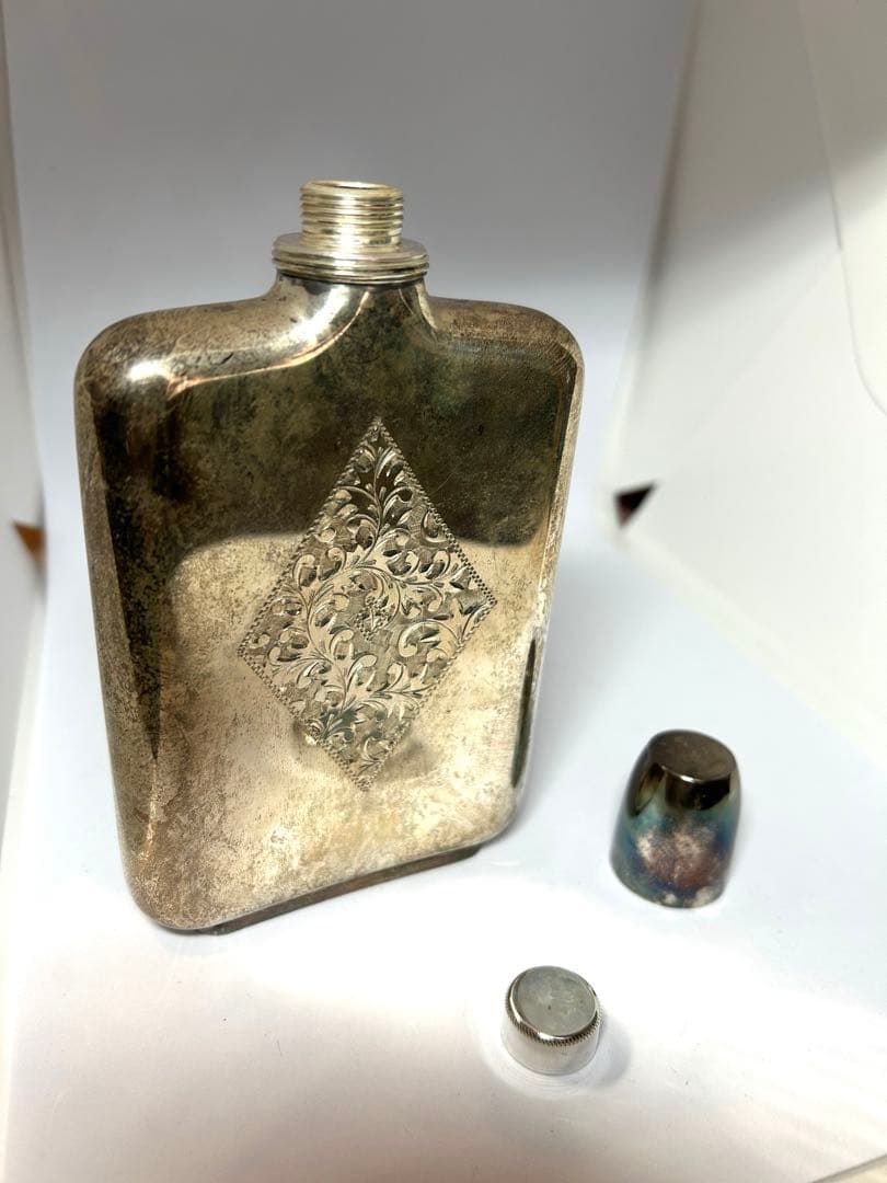 【彫金逸品】純銀製 SILVER 950 ヒップフラスコ 151g 唐草模様