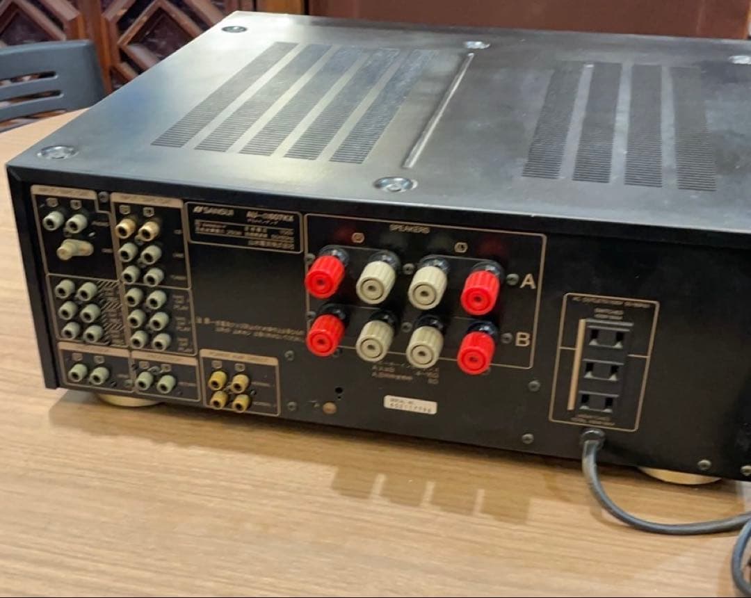 サンスイ　AU-α607KX プリメインアンプ