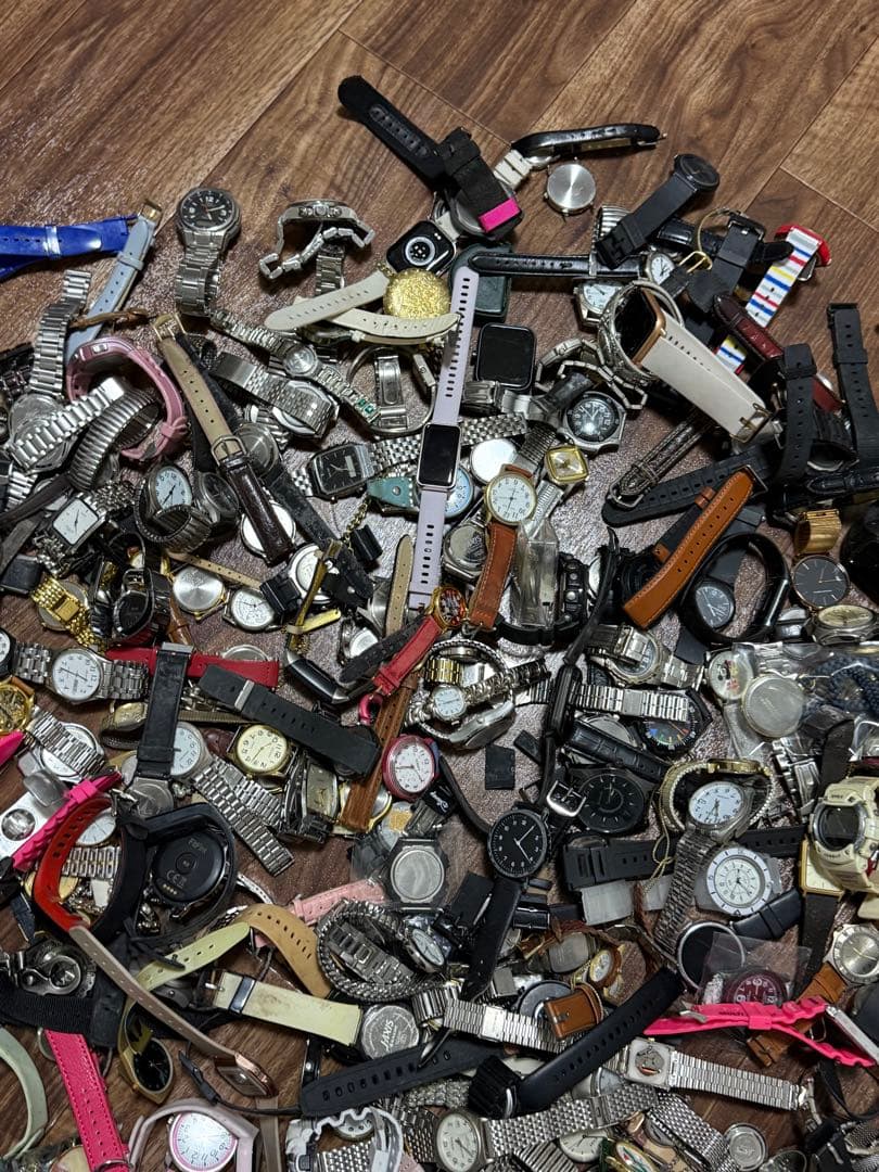 腕時計まとめてジャンク　ライター　と　アクセサリー