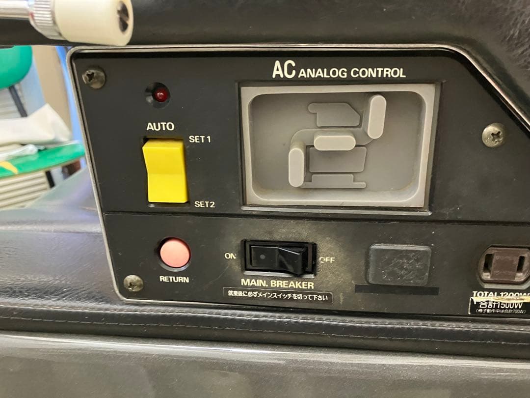 タカラベルモント理容椅子プライムハイテクノ オートリターン中古【デザイン違い】③