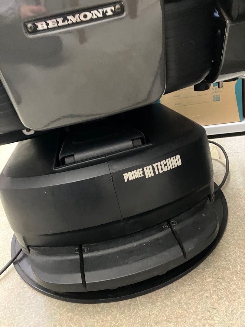 タカラベルモント理容椅子プライムハイテクノ オートリターン中古【デザイン違い】③