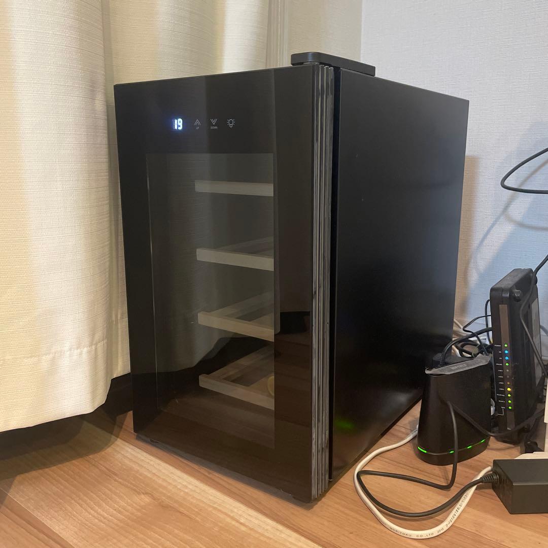 ワインセラー ガラスドア 最大8本収納