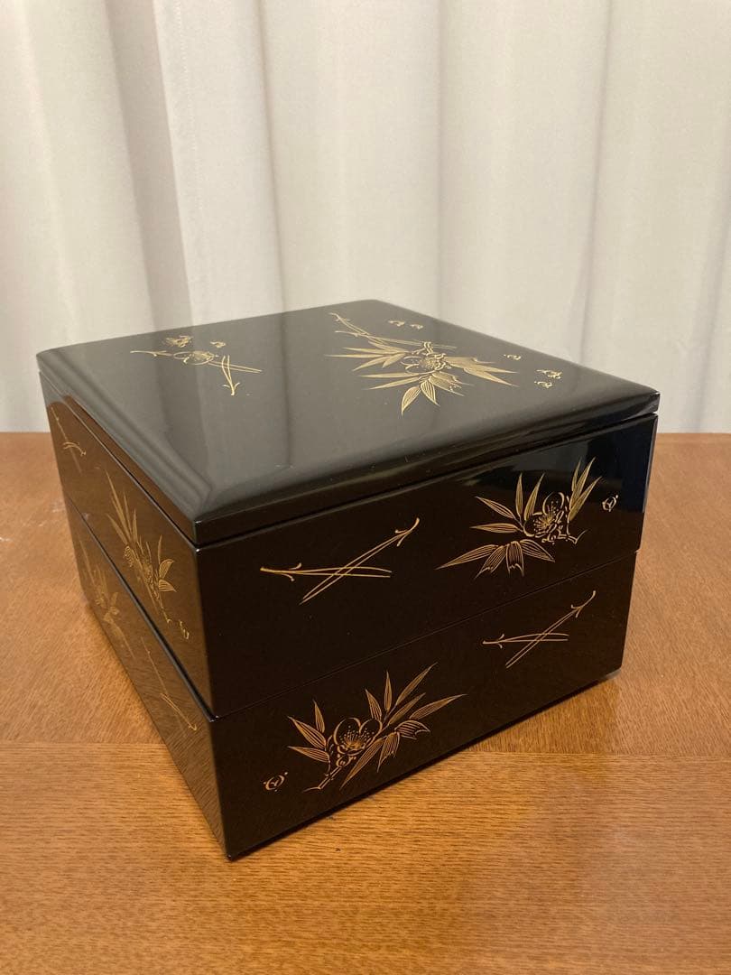 未使用新品 輪島塗 沈金彫 二段 重箱 松竹梅 桐箱付 漆塗り 金箔装飾 お正月
