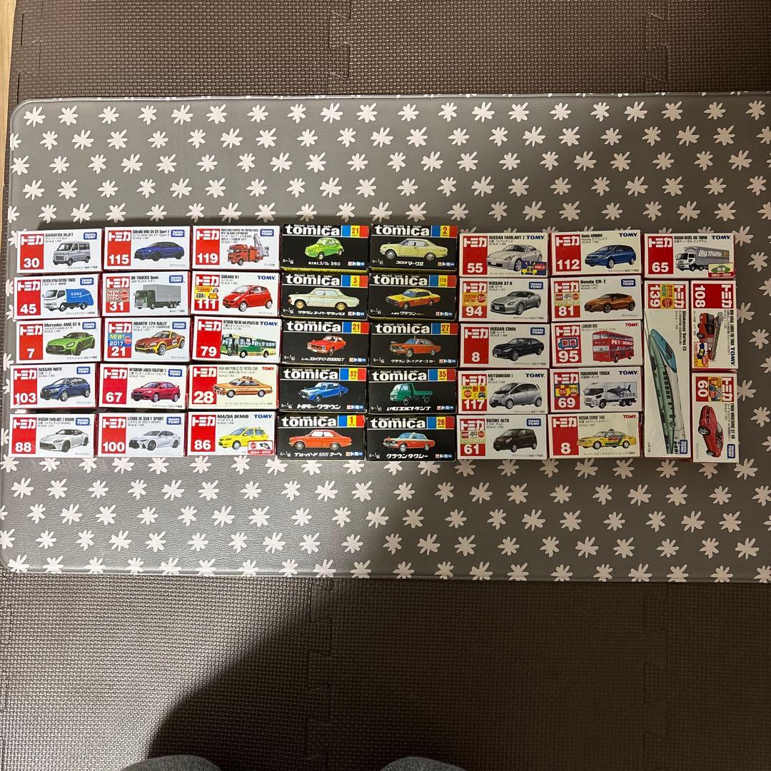 ひ*で様 トミカ39個それぞれの年代未使用品