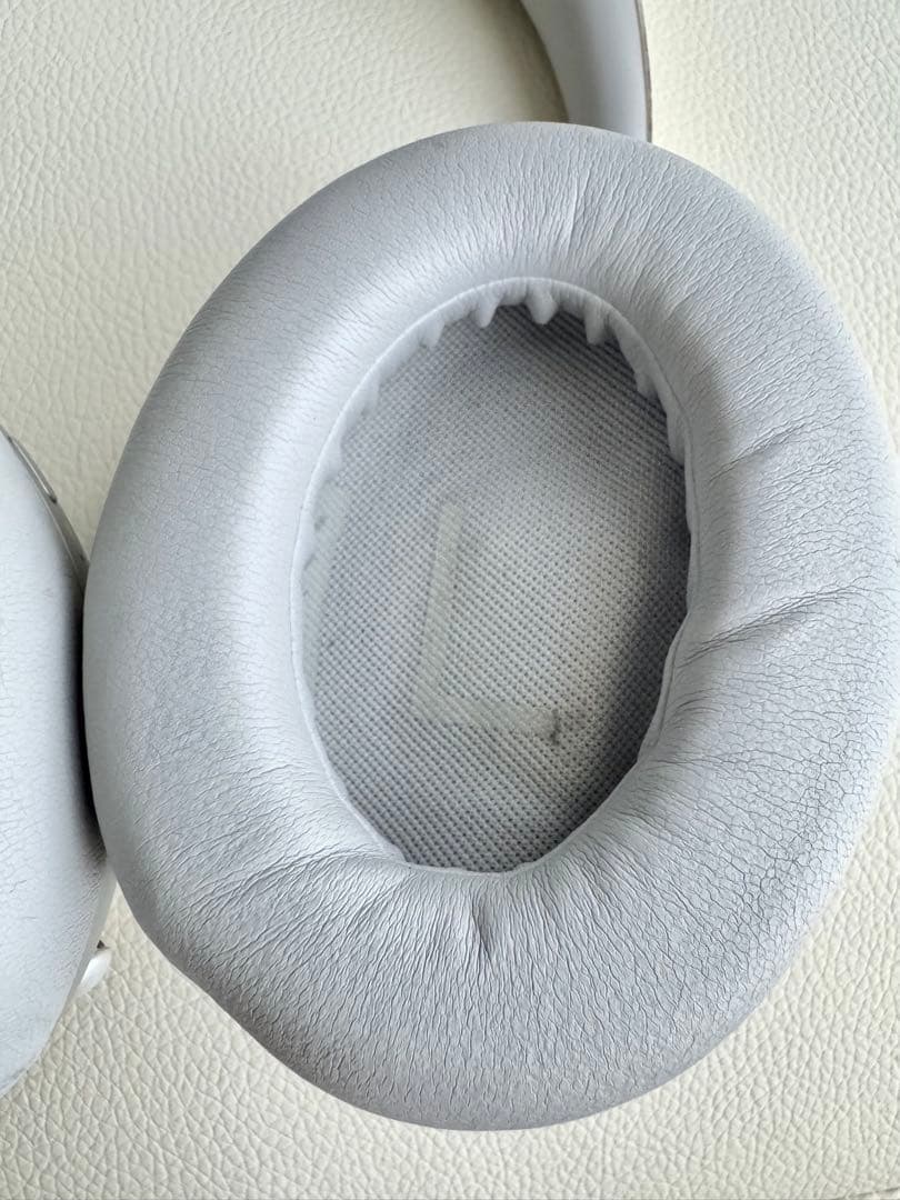 Bose Noise Cancelling ヘッドホン 700 シルバー