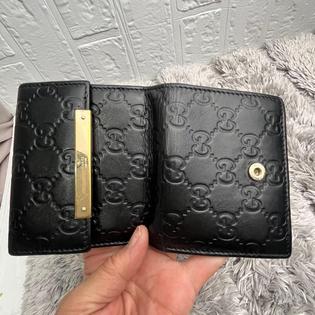 グッチ　シマ　折り財布　ロゴプレート　ブラック　　メンズ　レディース