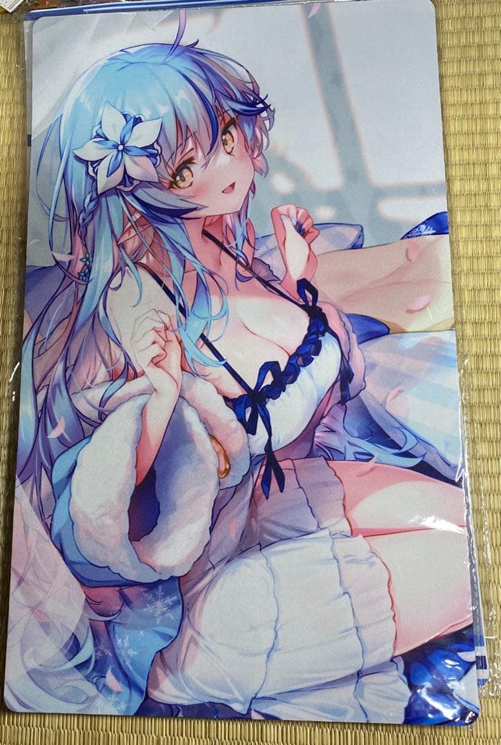 雪花ラミィ　プレイマット　スリーブ