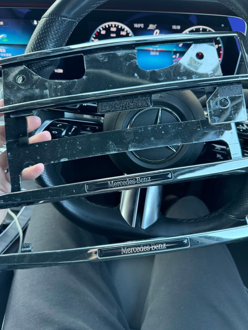 メルセデスベンツ純正 ナンバーフレーム 盗難防止ビス セット