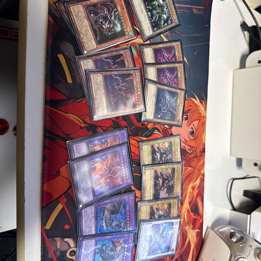 青眼、レッドアイズ、ブラマジデッキ強化に　デッキケース付き。遊戯王