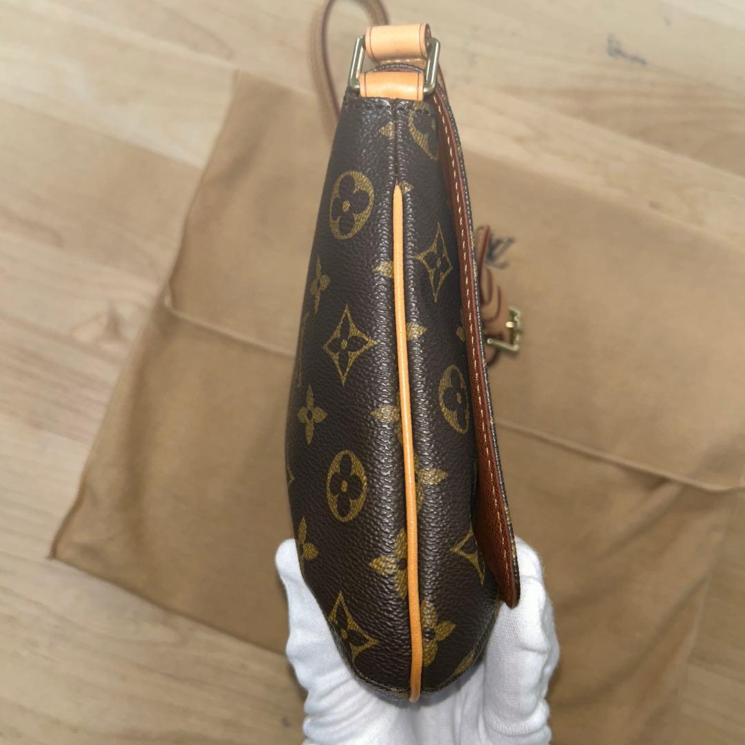 ルイヴィトン モノグラム　ミュゼットタンゴ ショルダーバッグ シリアル有