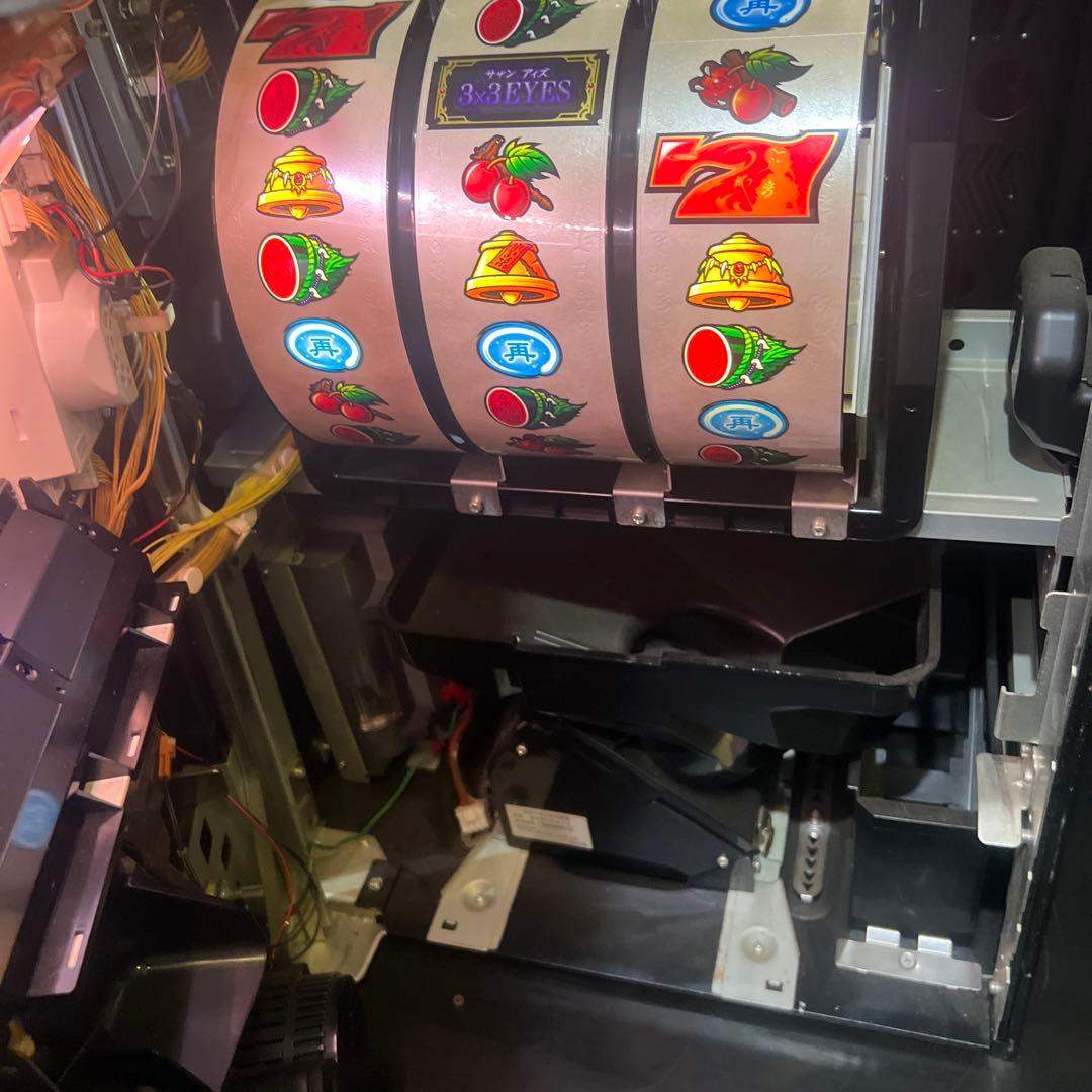 サザンアイズ　3×3EYES パチスロ　実機　ビタ押し機　不要機付
