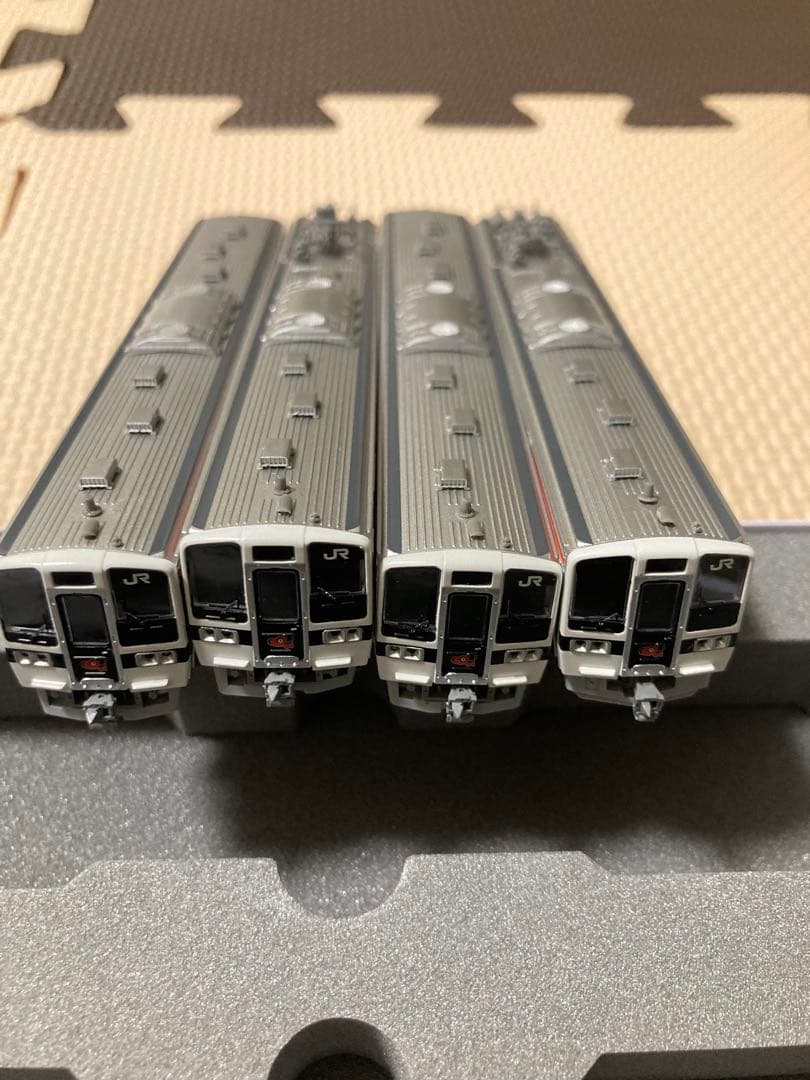 719系0番台あかべぇ+起き上がり小法師塗装