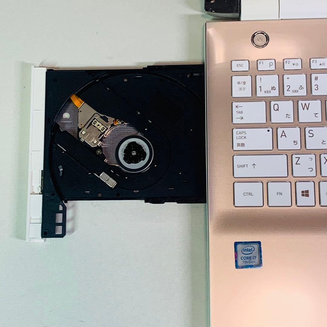 Core i7✨SSD1TB✨32GB✨カメラ✨東芝✨ゴールド✨ノートパソコン