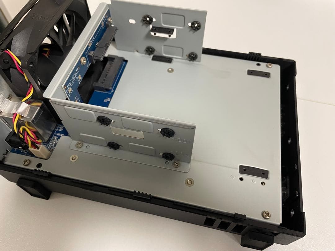 Synology DS218play NAS 本体一式（HDD３TBx 2付き)