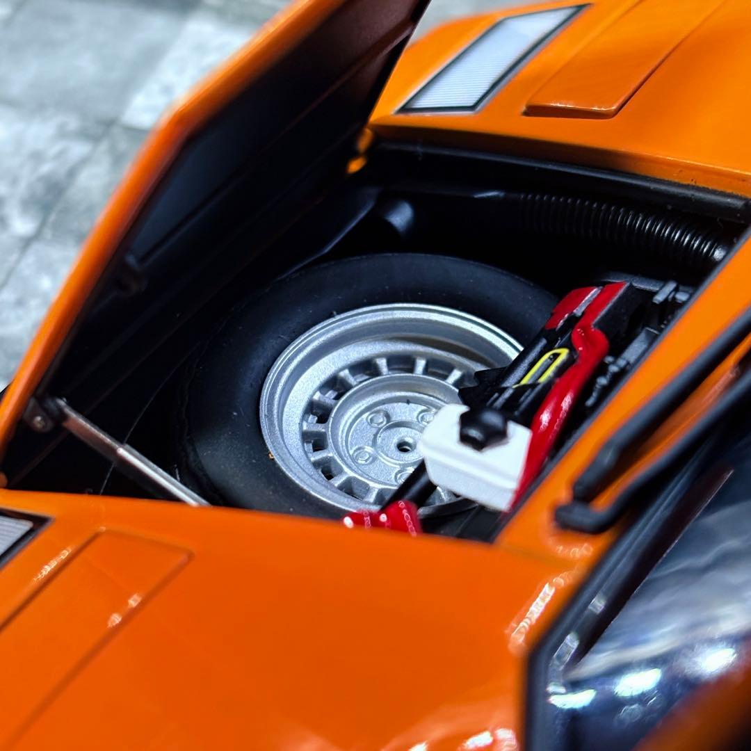 1/18 AUTOart ランボルギーニ カウンタック LP400