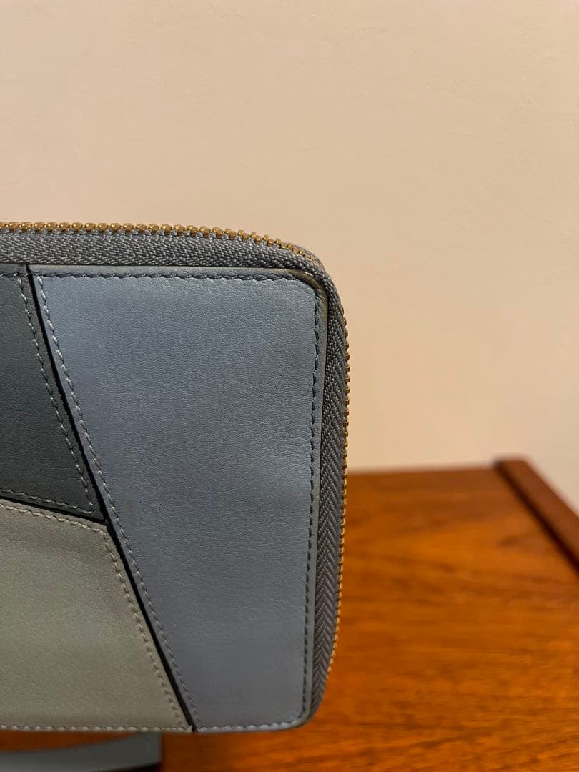 [miku(’-’*)♪ ] LOEWE 二つ折り財布