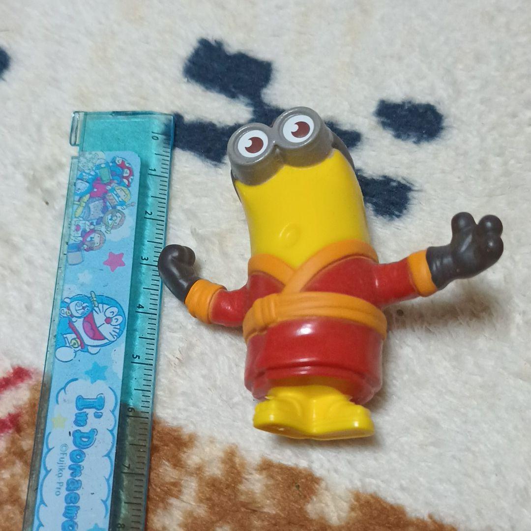 ミニオンのフィギュア2個