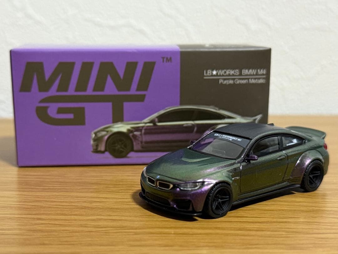 LB★WORKS BMW M4 1/64 MINI GT No.228 ミニカー