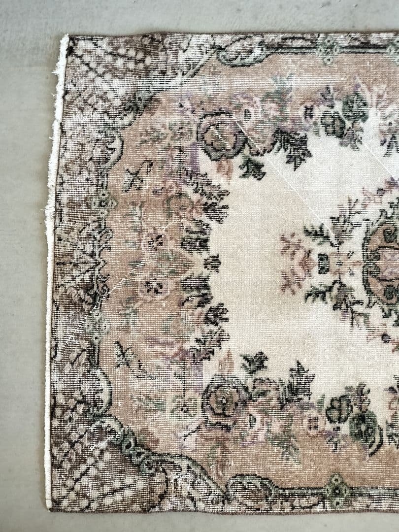 ブラウンとカフェオレ　ヴィンテージトルコラグ　　No.670