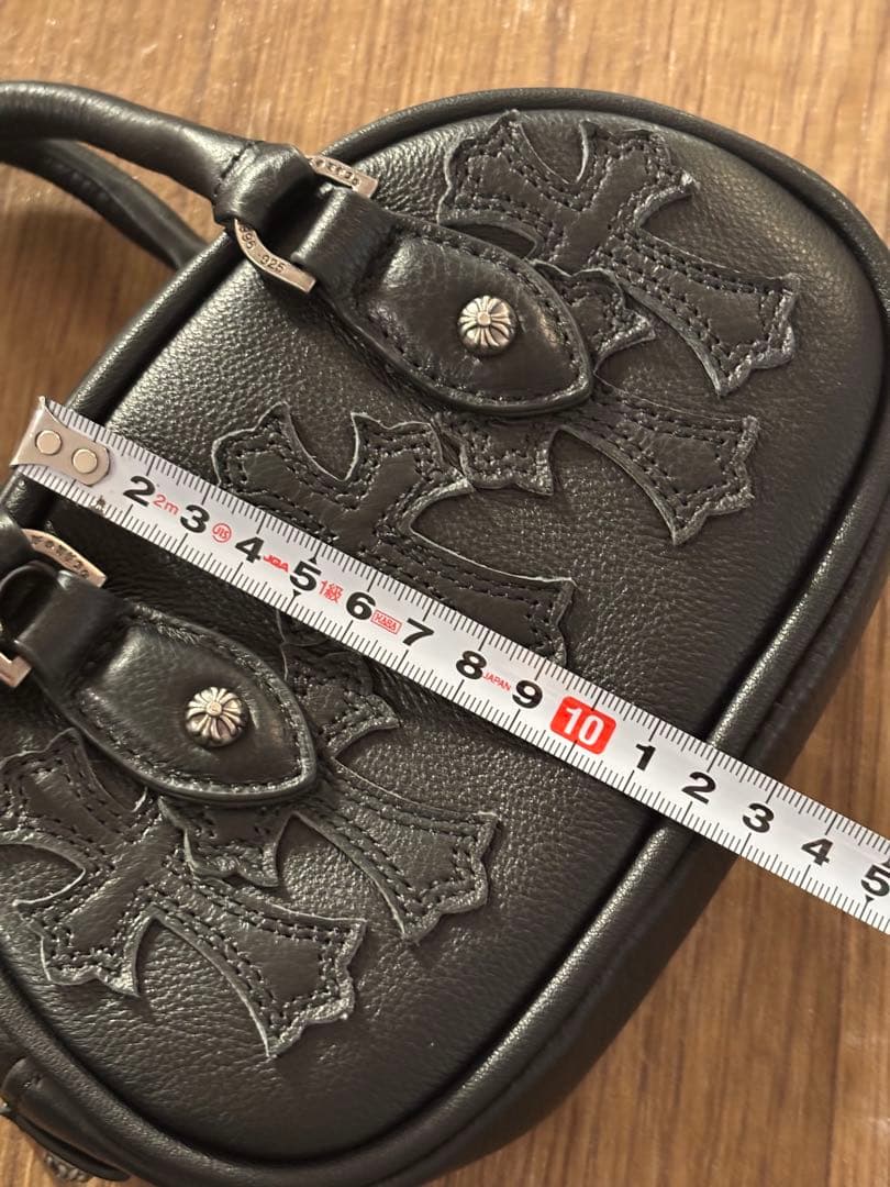 黒 レザー クロス刺繍 バッグ