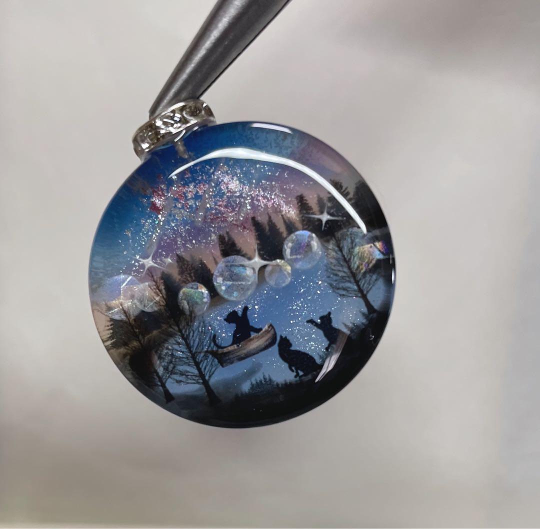 RUKURUKU/レジン/星降る夜の子猫達　蓄光　オルゴナイトキーホルダー