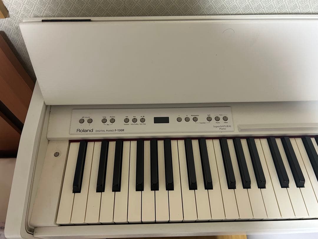 Roland ローランド　F-130R 通電動作確認済み
